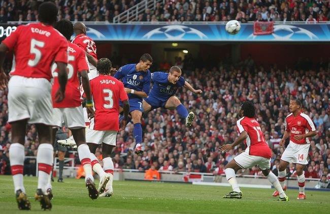 关于拜仁慕尼黑与曼联战成平局，燃爆全场！的信息