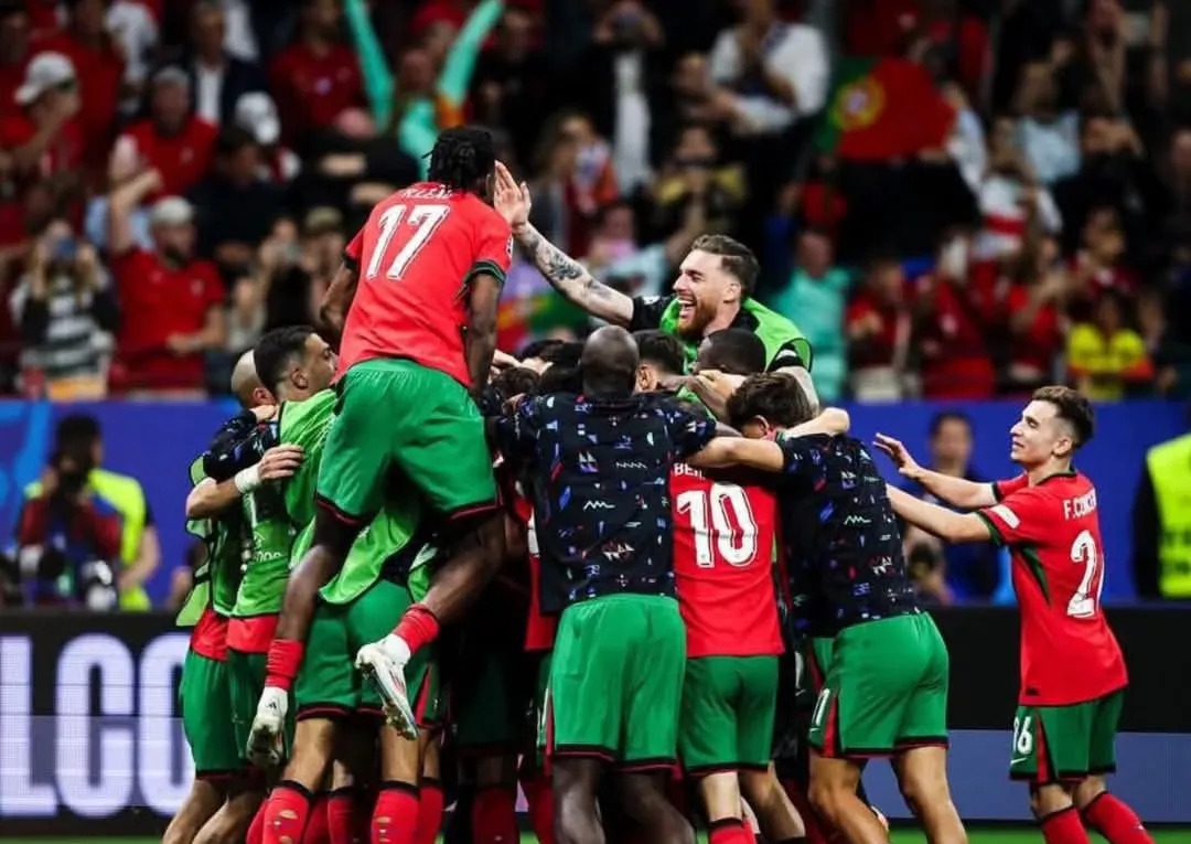 关于斯洛伐克足球队突围成功，进决赛气势迅猛的信息