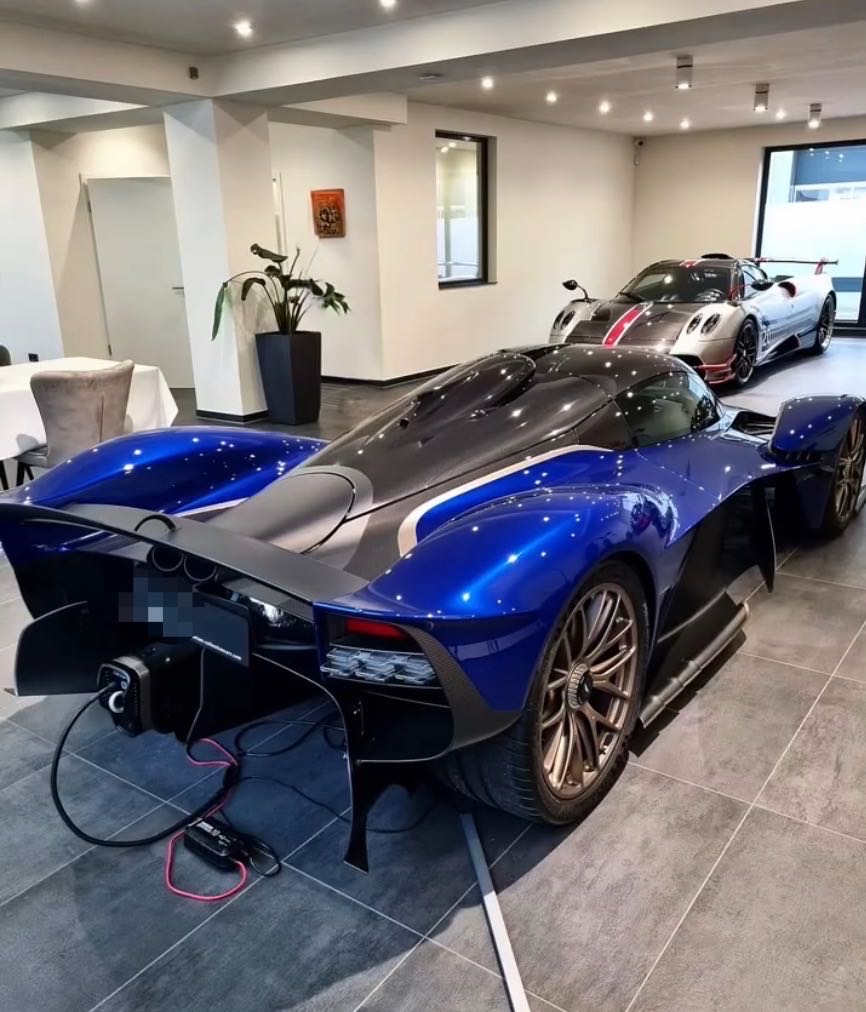 关于阿斯顿马丁碾压迈凯伦,勒克莱尔惊艳四座的信息 关于阿斯顿马丁碾压迈凯伦,勒克莱尔惊艳四座的信息