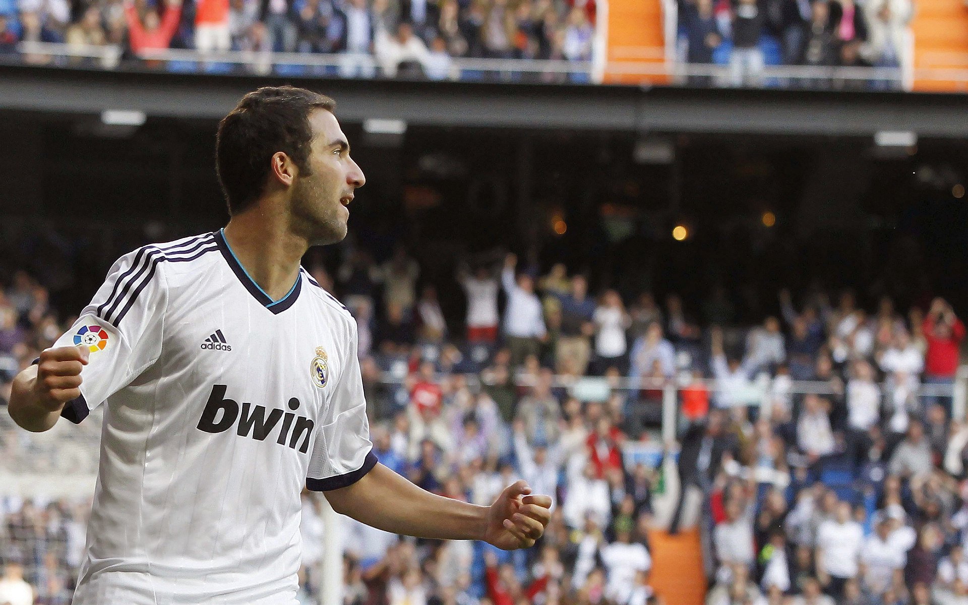 阿尔瓦雷斯爆发，委内瑞拉强行终结几内亚—南美新星的崛起与非洲黑马的悲情落幕