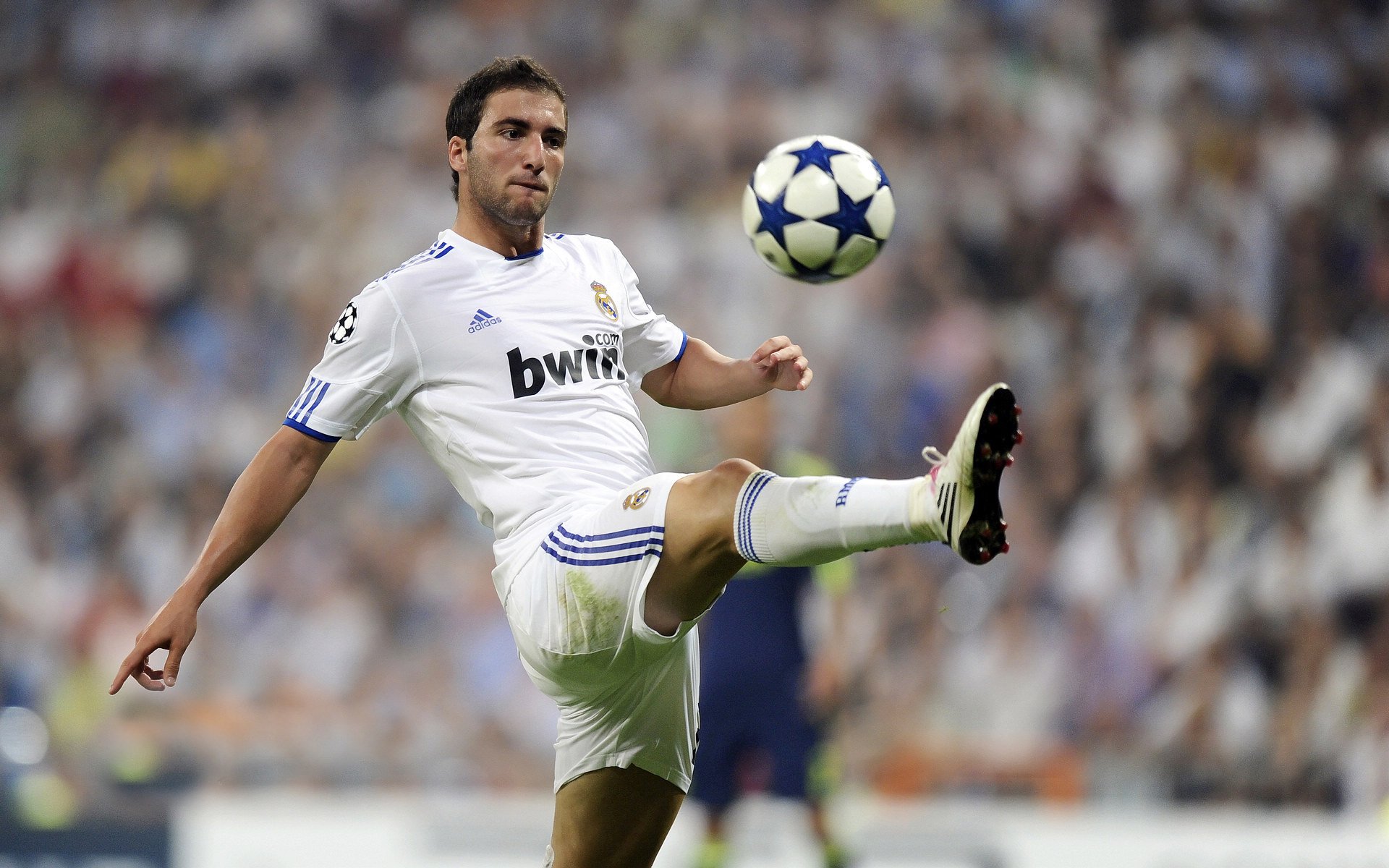 奇才战术压制国王,浓眉在季后赛抢七接管比赛